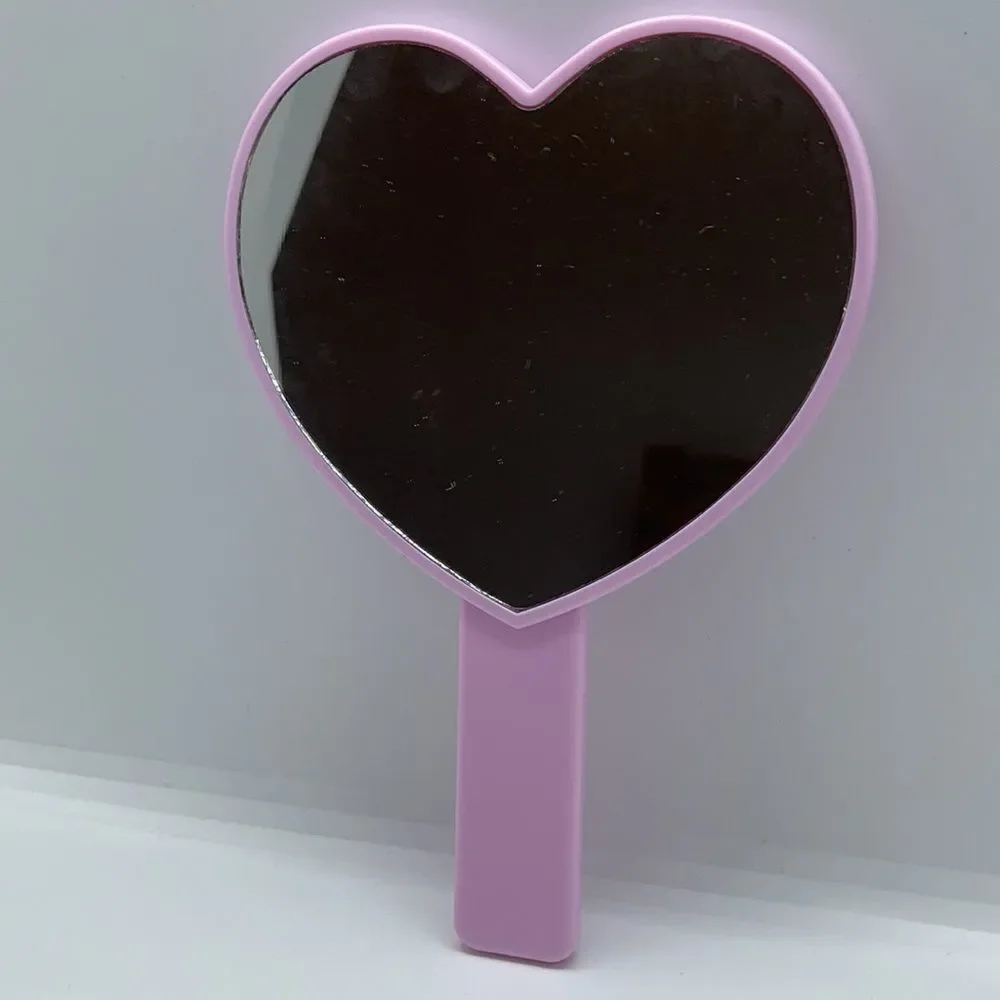 NWT Pink Heart Shaped Hand Held Mirror - Picture 4 of 6
